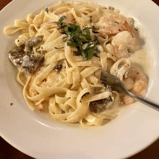 Fettuccine Alfredo