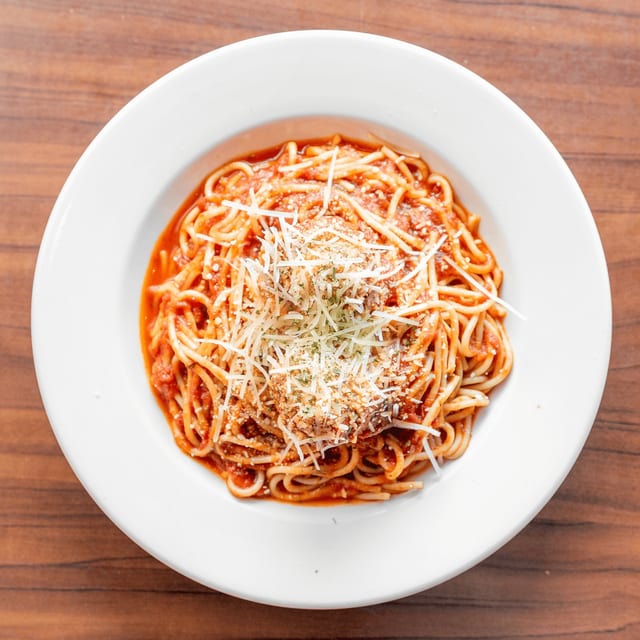 Spaghetti With Meatballs Lunch Special.